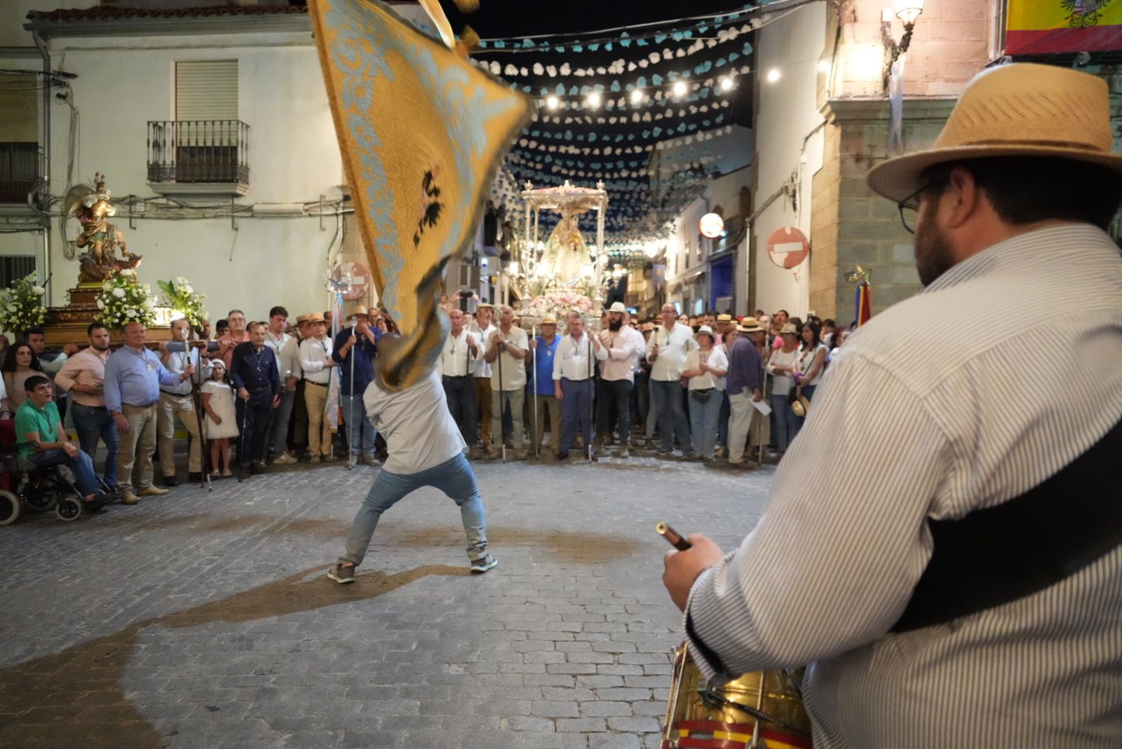 La romería de la Virgen de Luna del Lunes de Pentecostés en Villanueva de Córdoba, en imágenes