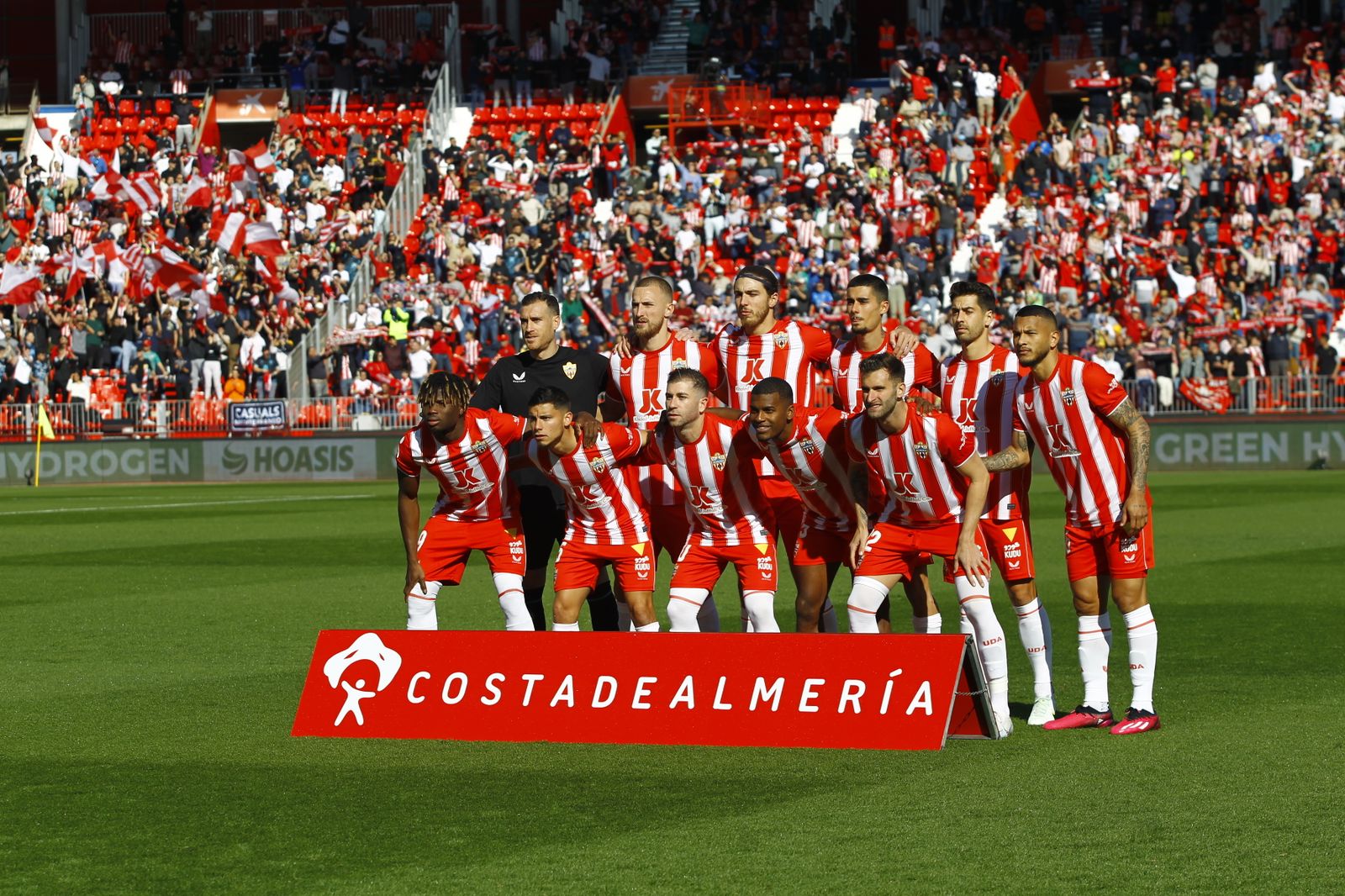 Imágenes de la derrota de la U.D. Almería ante el Villarreal por 0 a 2