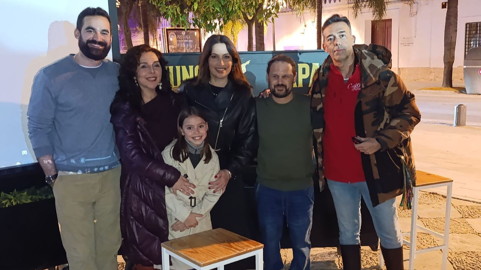 El equipo del cortometraje 'IA', con el concejal David Calleja.