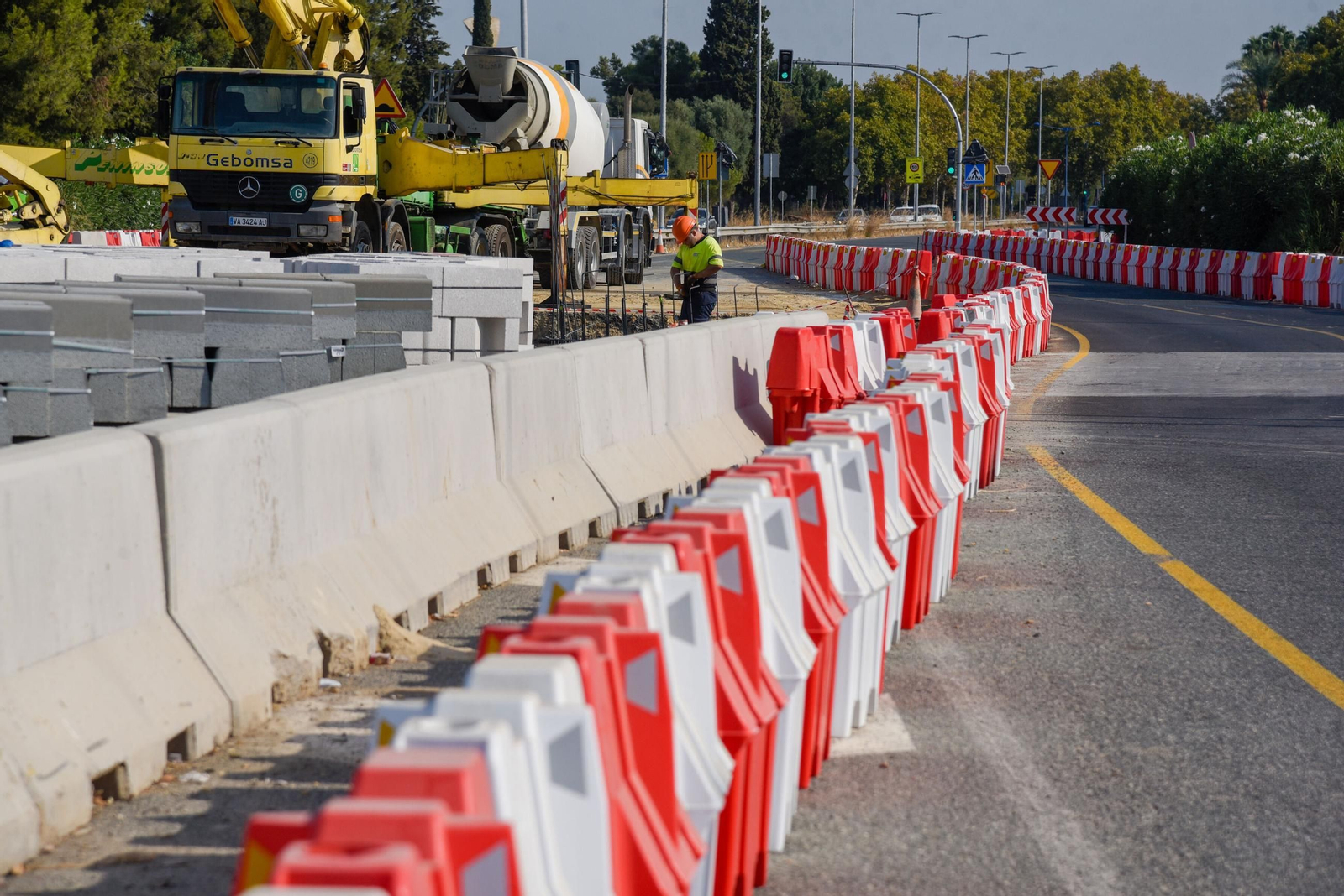 Estas son las obras del carril Bus VAO Sevilla-Salteras que afectan a la avenida Carlos III de la Cartuja