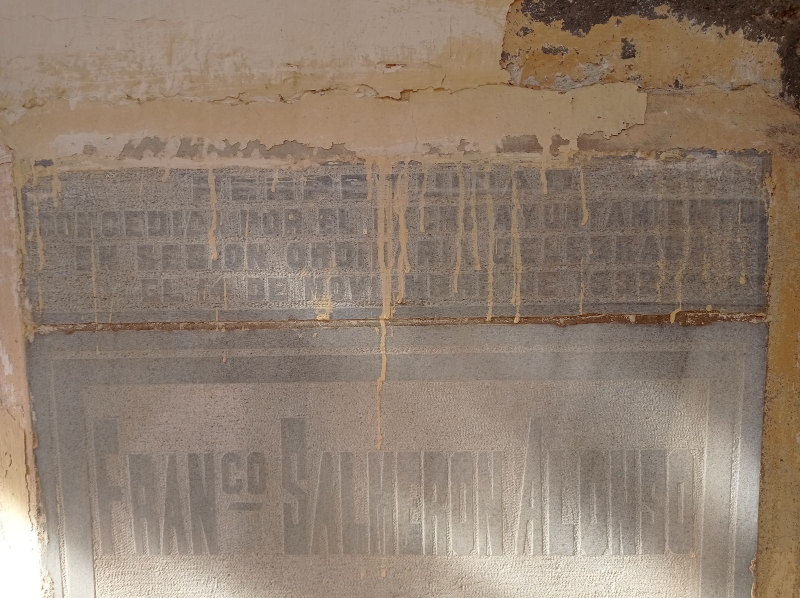 Lápida de Francisco Salmerón