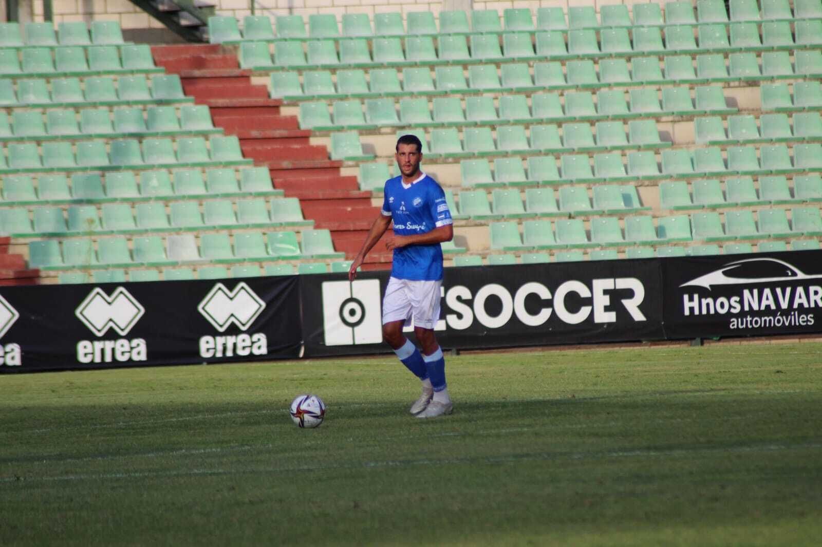 Alberto Durán volvió a formar pareja en el centro de la defensa con Oca en Mérida.