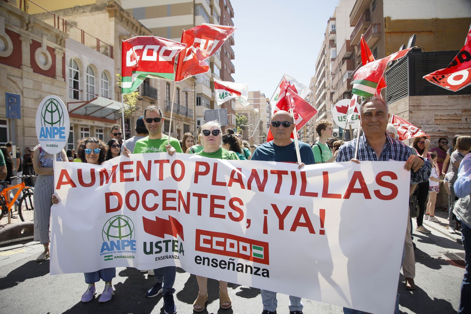 Las imágenes de la HUELGA DOCENTE de Almería