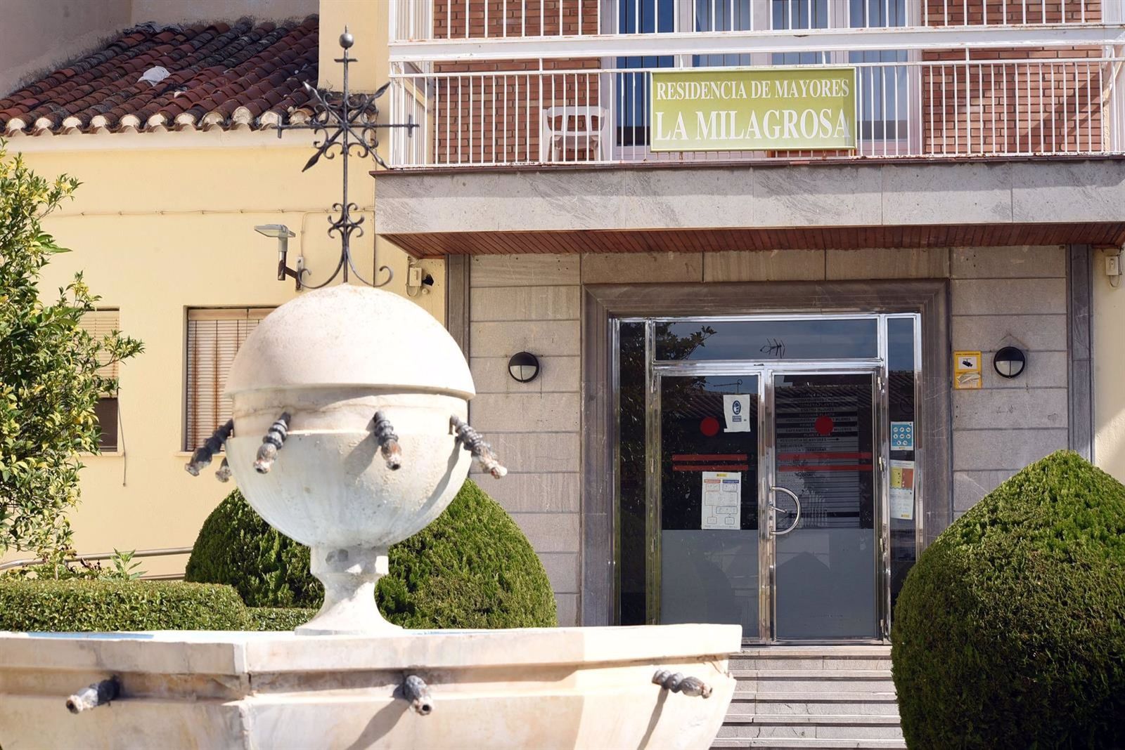 La Diputación de Granada y el SAS alcanzan un acuerdo para la prestación farmacéutica en centros sociales de la provincia