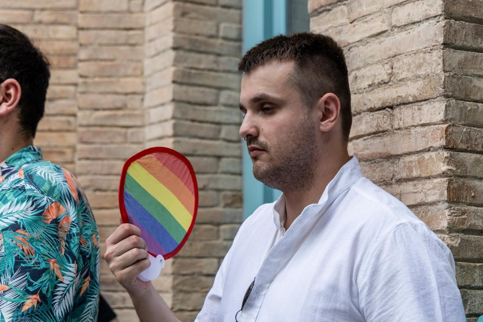 Alberto Batres, el diseñador jiennense presenta sus creaciones en el evento en el que se aborda cómo performar el género a través de la moda