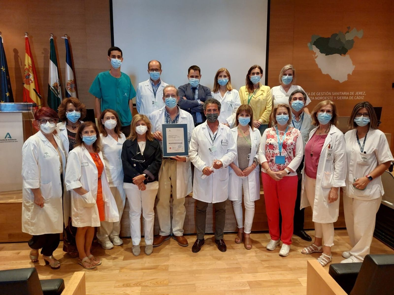 La unidad de Oftalmología del Área de Gestión Sanitaria Jerez recibe la certificación de calidad.