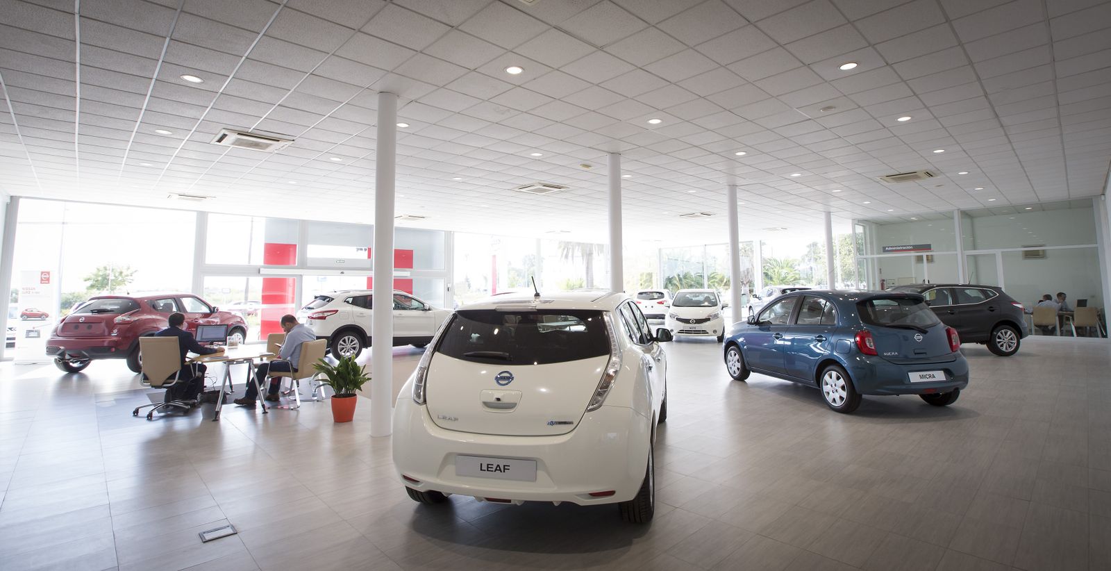 Andalucía se consolida como el tercer mercado nacional de automóviles