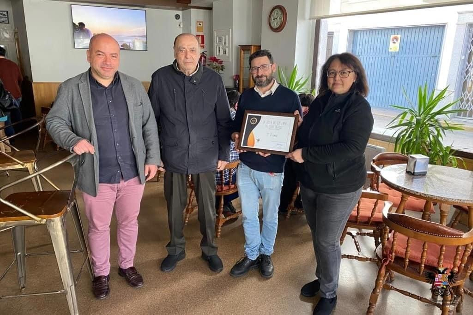 Entrega del primer premio de la XI Ruta de la Tapa del Cerdo Ibérico al Bar Nino.