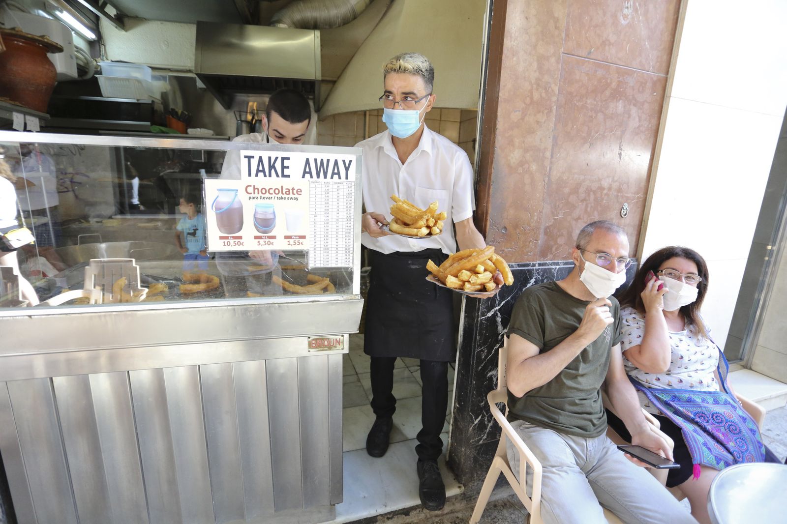 Fotos del regreso de los churros con chocolate de Casa Aranda
