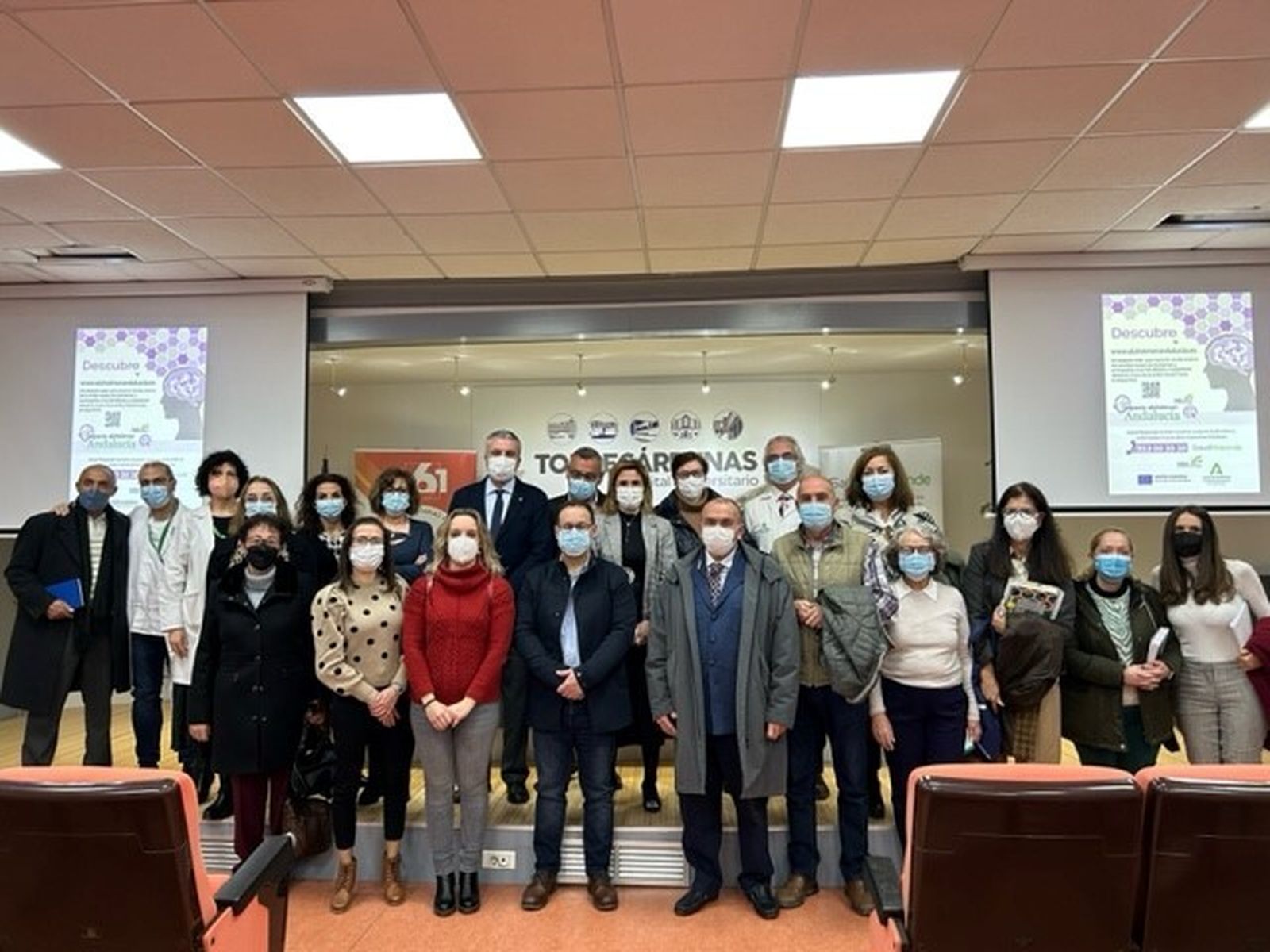 La directora general de Atención Sociosanitaria, Salud Mental y Adicciones ha informado sobre esta nueva línea telefónica a las asociaciones de alzheimer de Almería