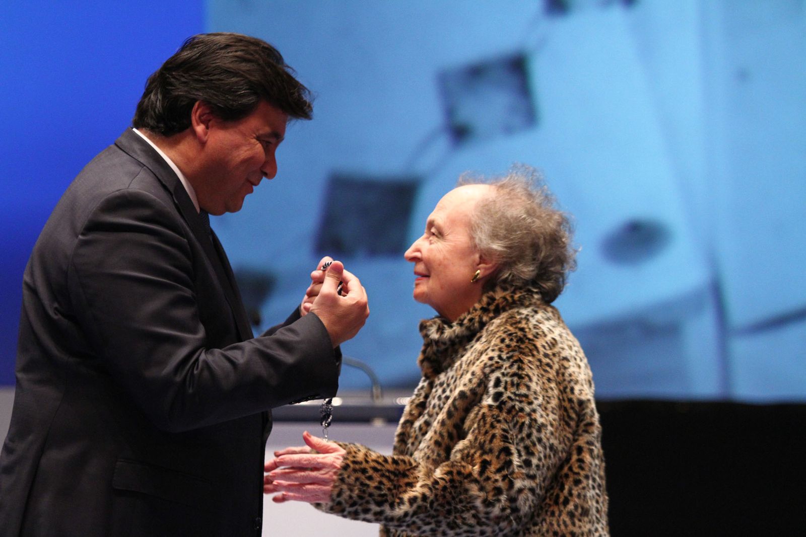 Imágenes de la entrega de las medallas de Huelva