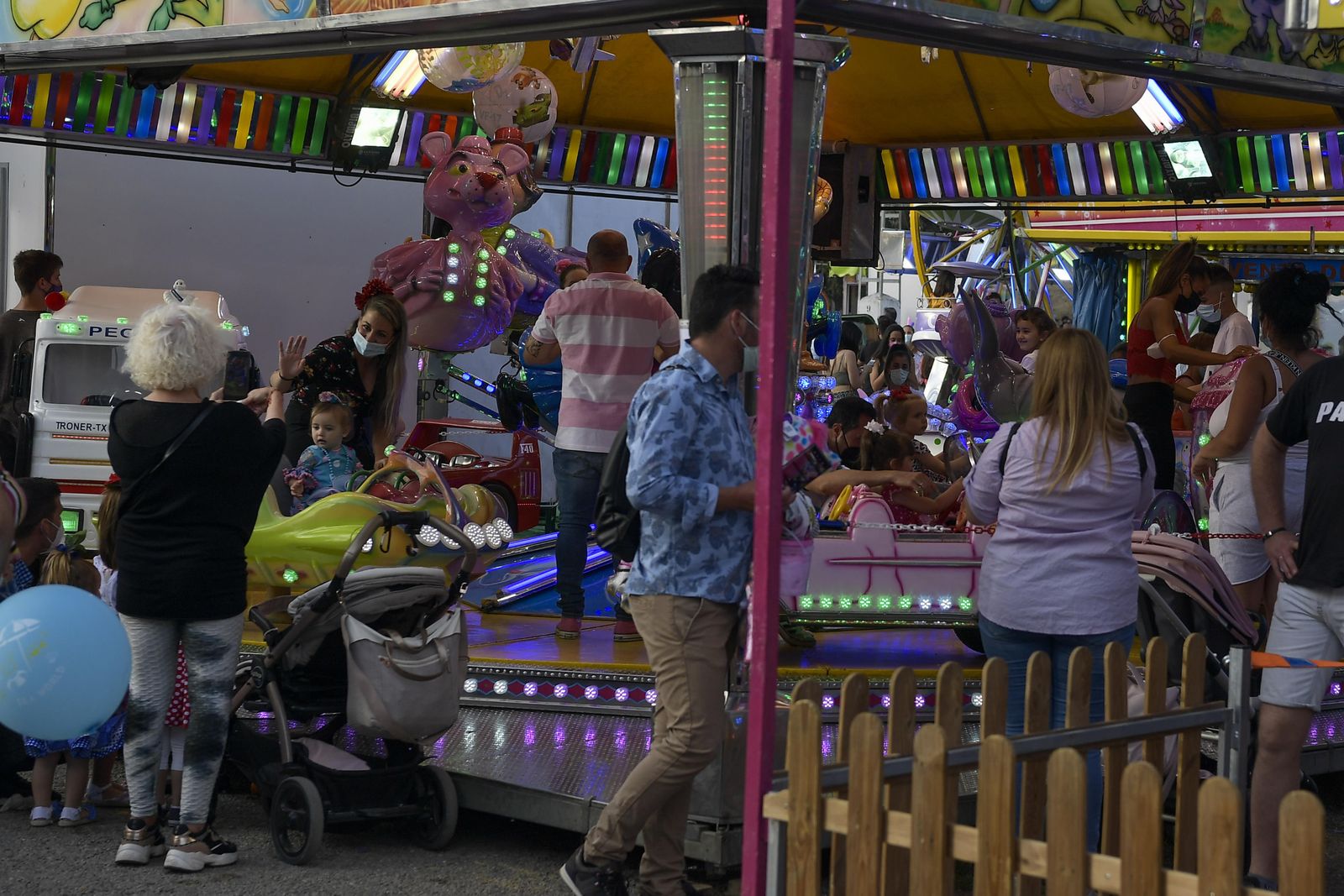 Fotos: el ferial del Corpus en la noche del viernes 4