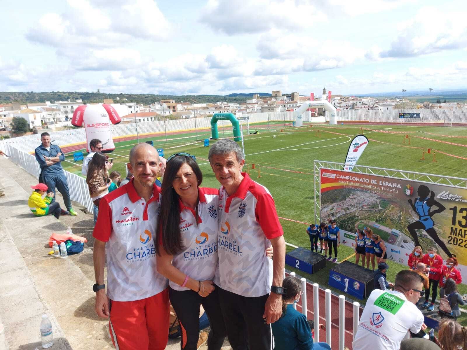 Emilio Lozano, junto a María José Valle y Luis Miguel Sánchez en Hornachuelos.