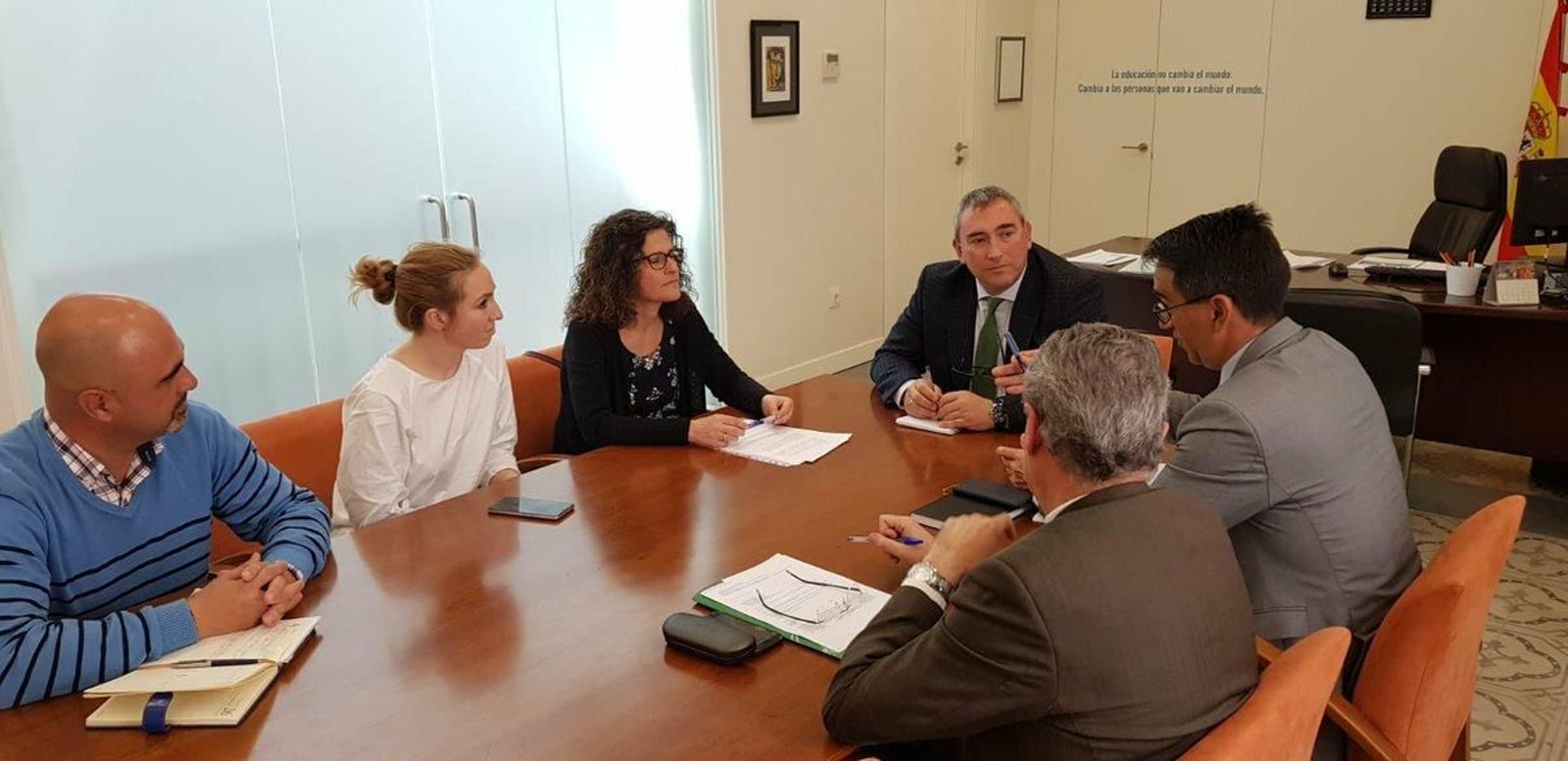 Una imagen de la reunión mantenida ayer en Cádiz.