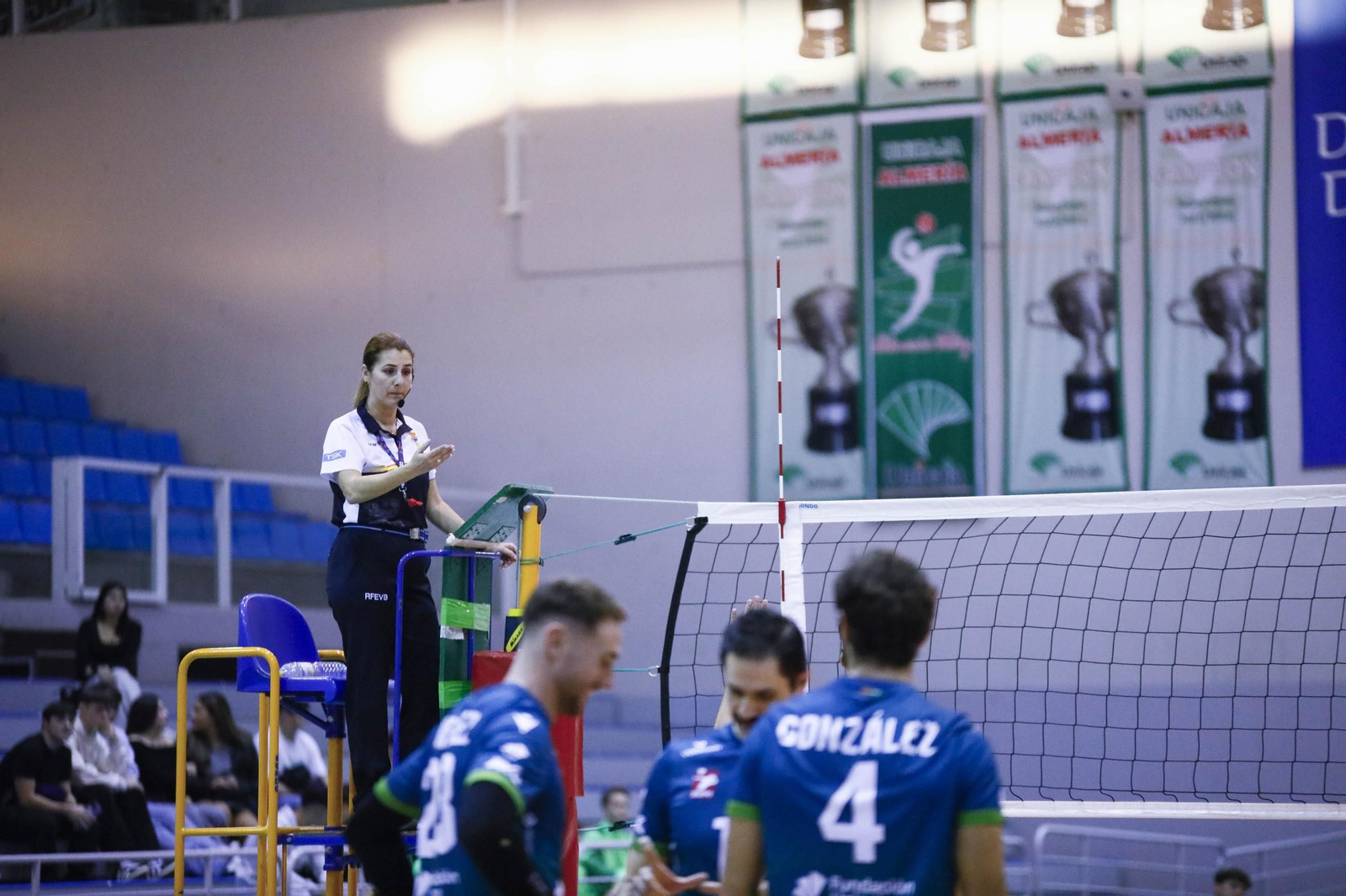 Unicaja Costa de Almería-Arenal Emeve de la Superliga, en imágenes