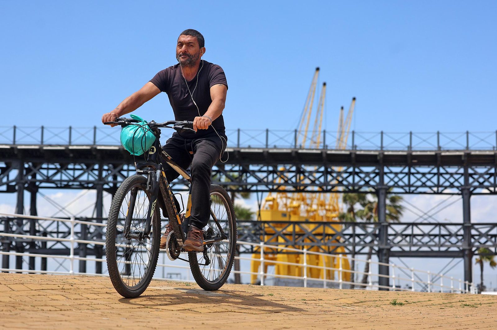 Imágenes del sábado 10 de mayo en Huelva