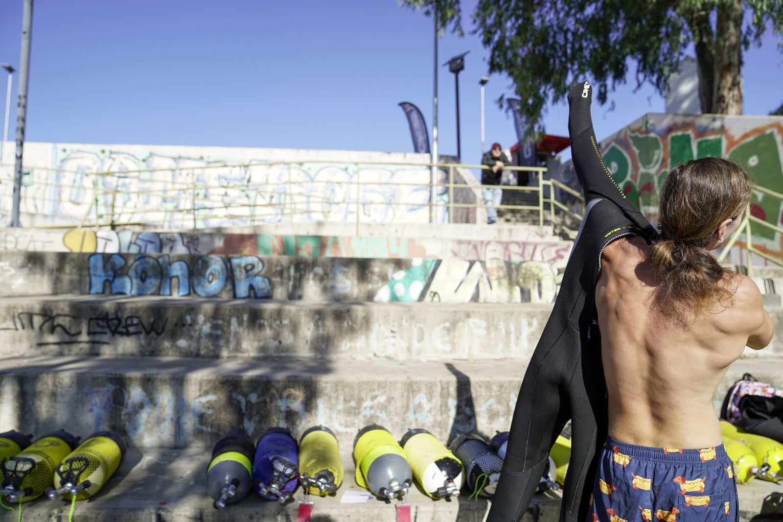 La limpieza solidaria del Guadalquivir en el Centro Náutico del Alamillo, todas las fotos