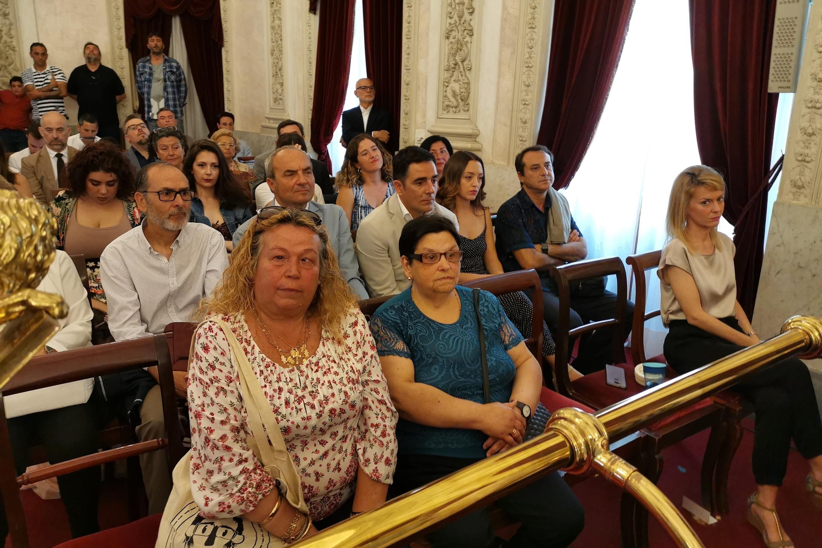 Imágenes de la investidura de José María González Kichi