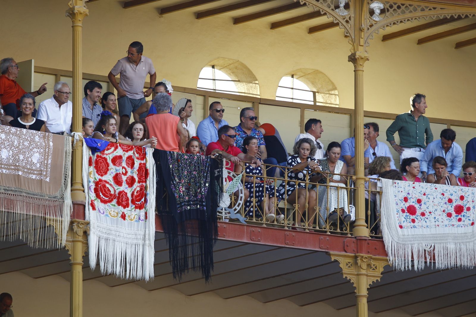 Imágenes del ambiente de la corrida de toros de la Feria de Almería