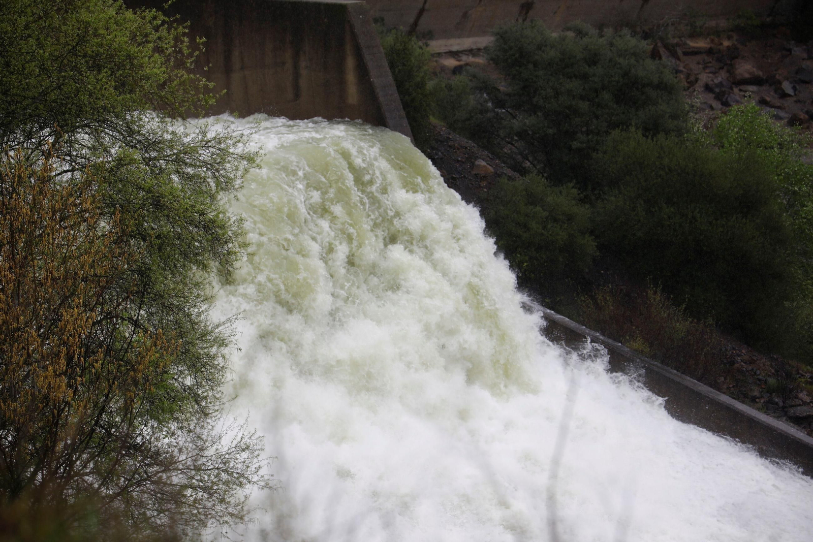 Embalse de San Rafael de Navallana.