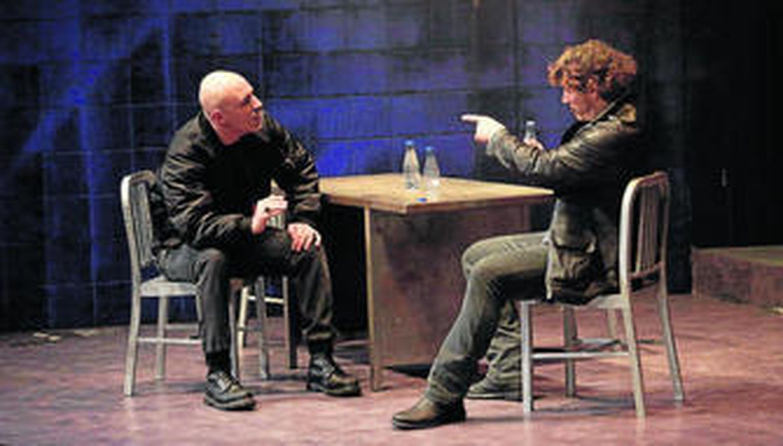 Roberto Álamo y Serio Peris-Mencheta, ayer, en el Teatro Cervantes.