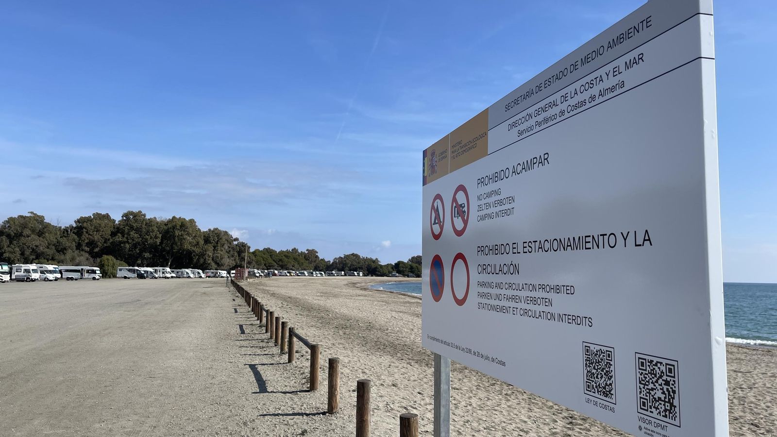 Otro de los carteles informativos en Quitapellejos.