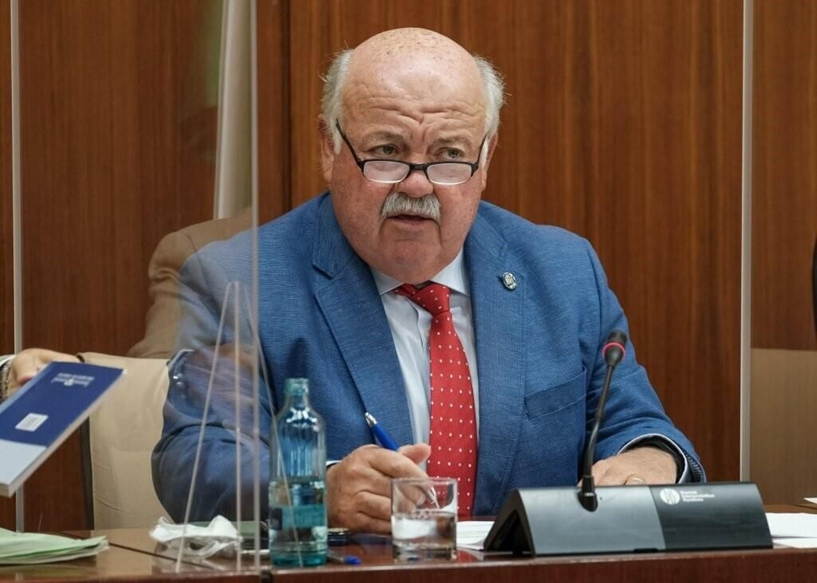 El consejero de Salud, Jesús Aguirre.