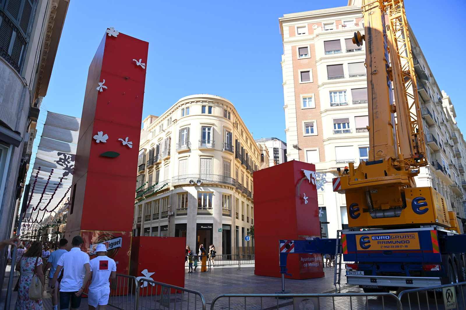 Feria de Málaga 2022: últimos retoques en el Real y el Centro (fotos)