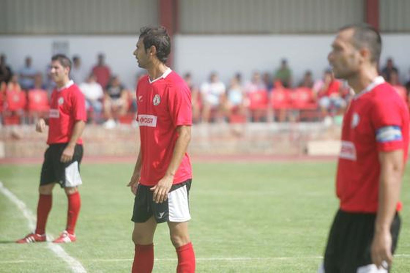 El San Roque desperdicia dos goles de ventaja ante el Pozoblanco y sufre, en su estreno como local, su primera bofetada de la temporada./Fotos: Quiñones

Foto: J.M.Q.