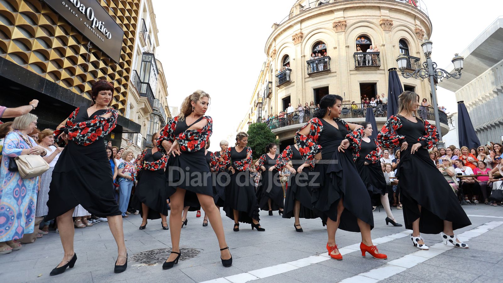 Flashmob de la academia de baile de Fani Muñoz en Jerez