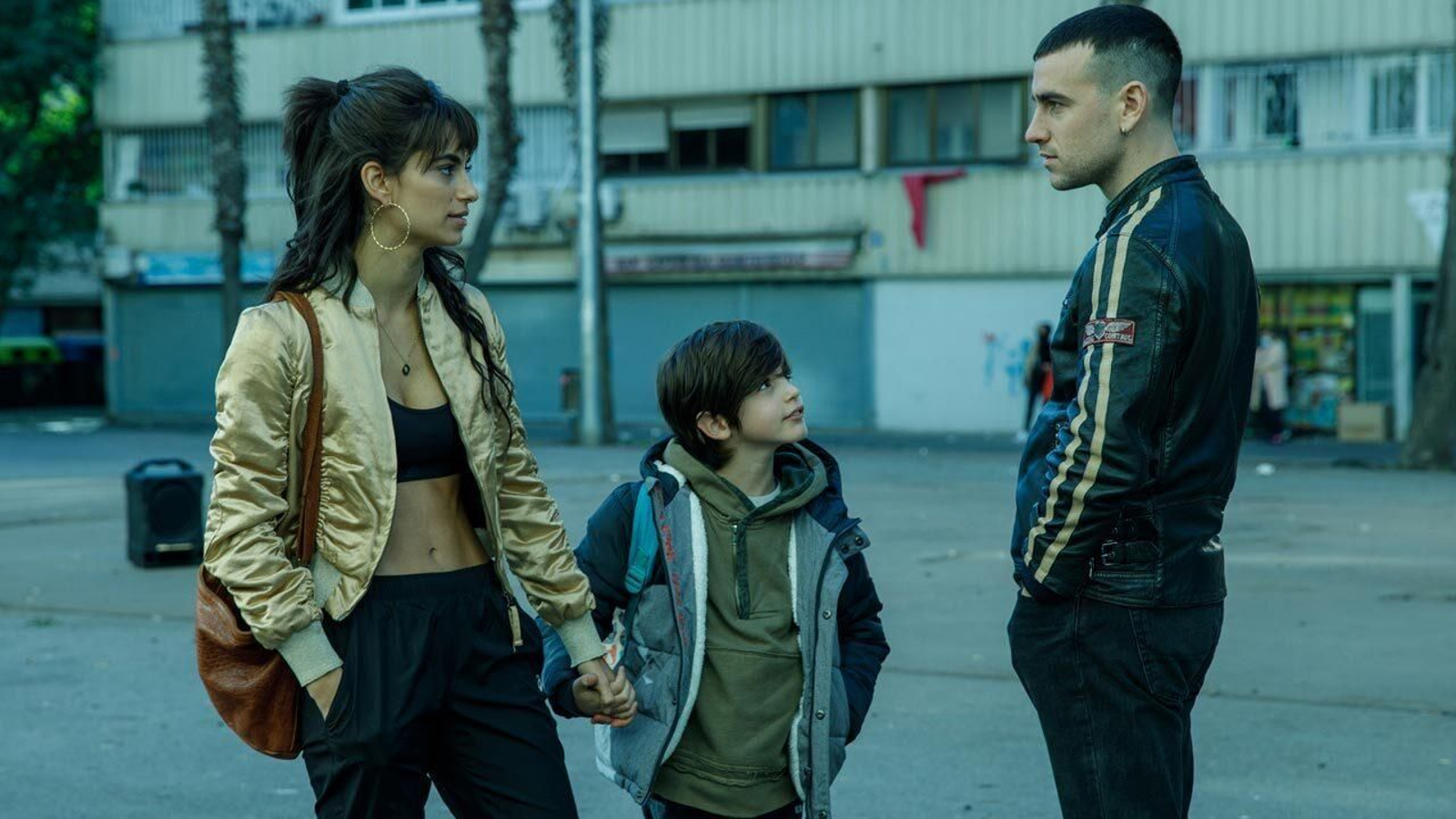 Begoña Vargas y Álex Monner en una imagen del filme de Calparsoro.