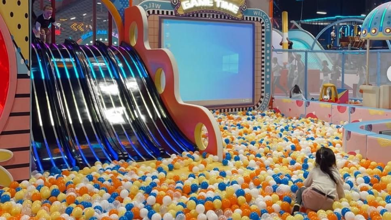 Piscina de bolas en Pandora Park