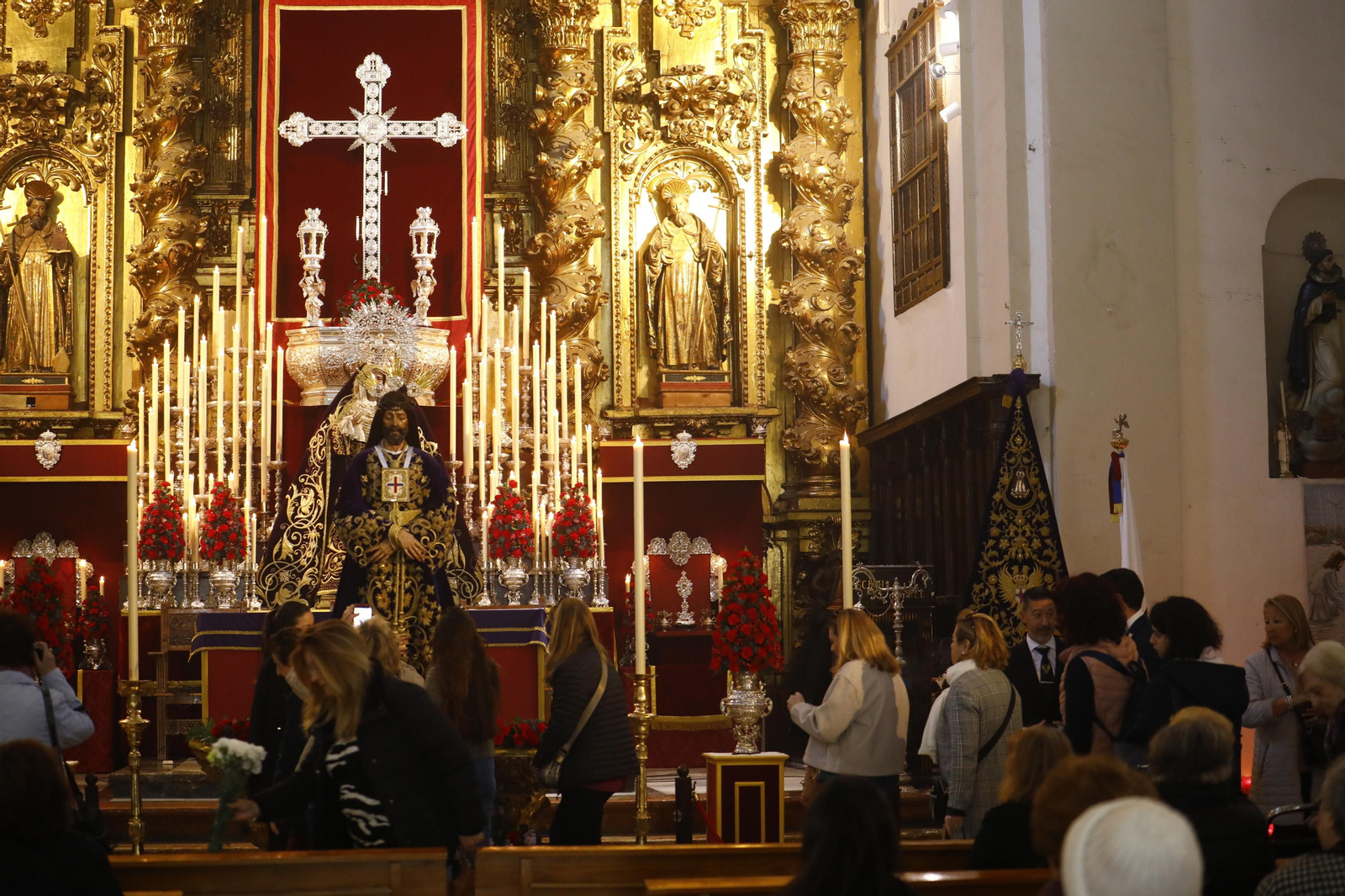 El solemne besapiés de Jesús Rescatado de Córdoba, en imágenes