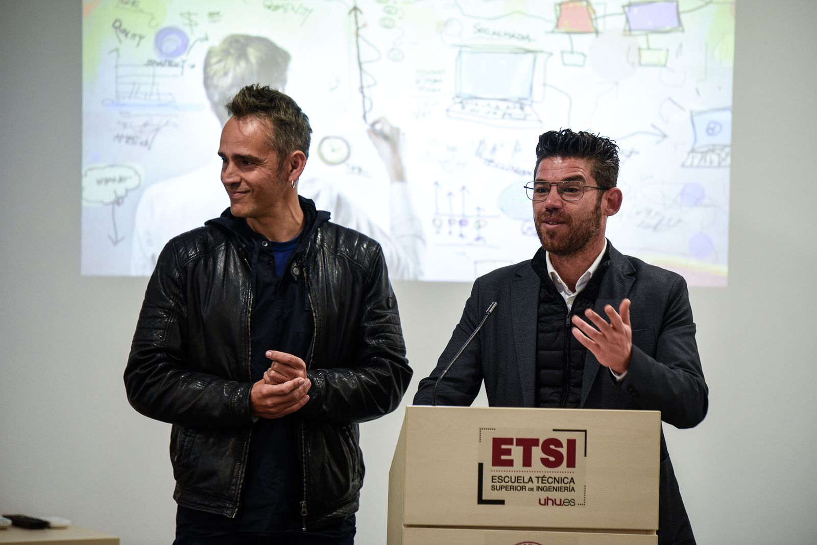 Imágenes de la entrega de premios a la excelencia docente 2022 de la Universidad de Huelva