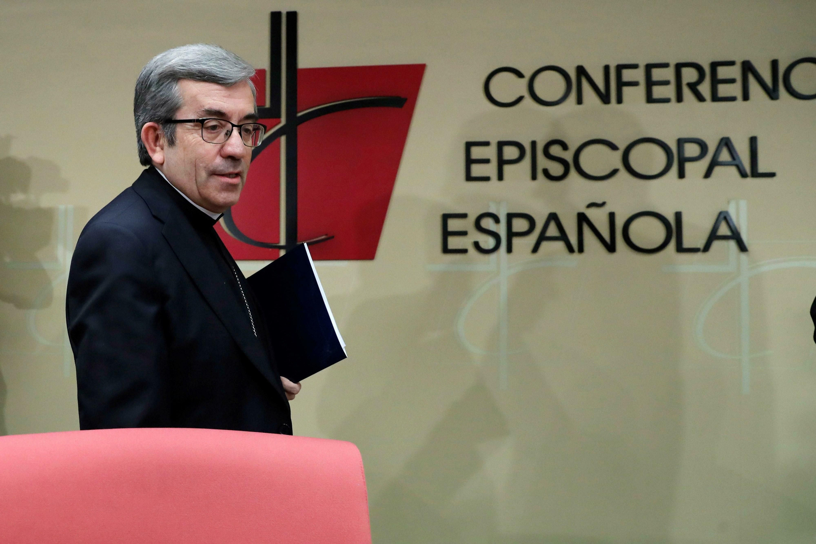 El secretario general de la Conferencia Episcopal Española, Luis Argüello.