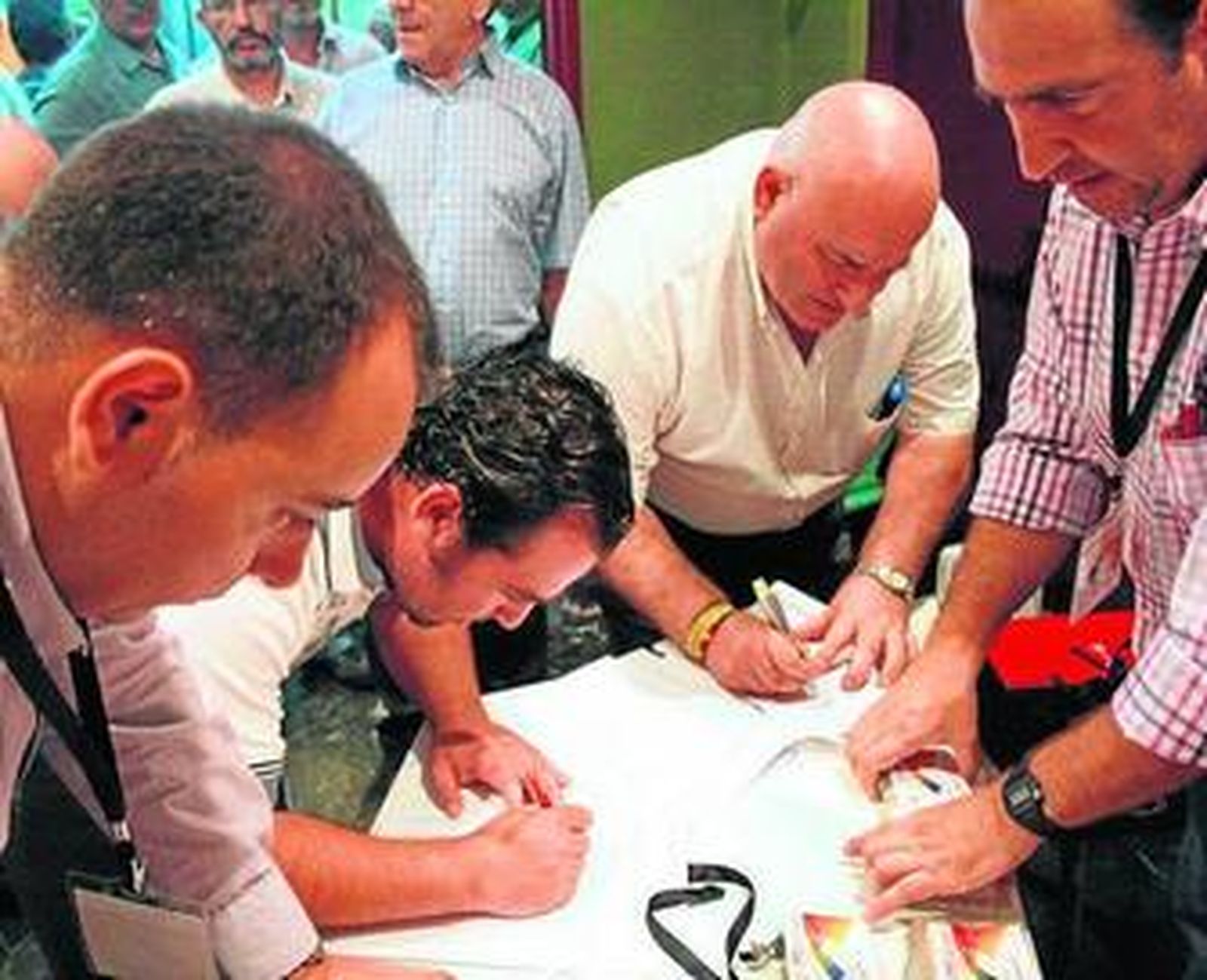 Varios delegados sindicales, durante la constitución de la Fitag.