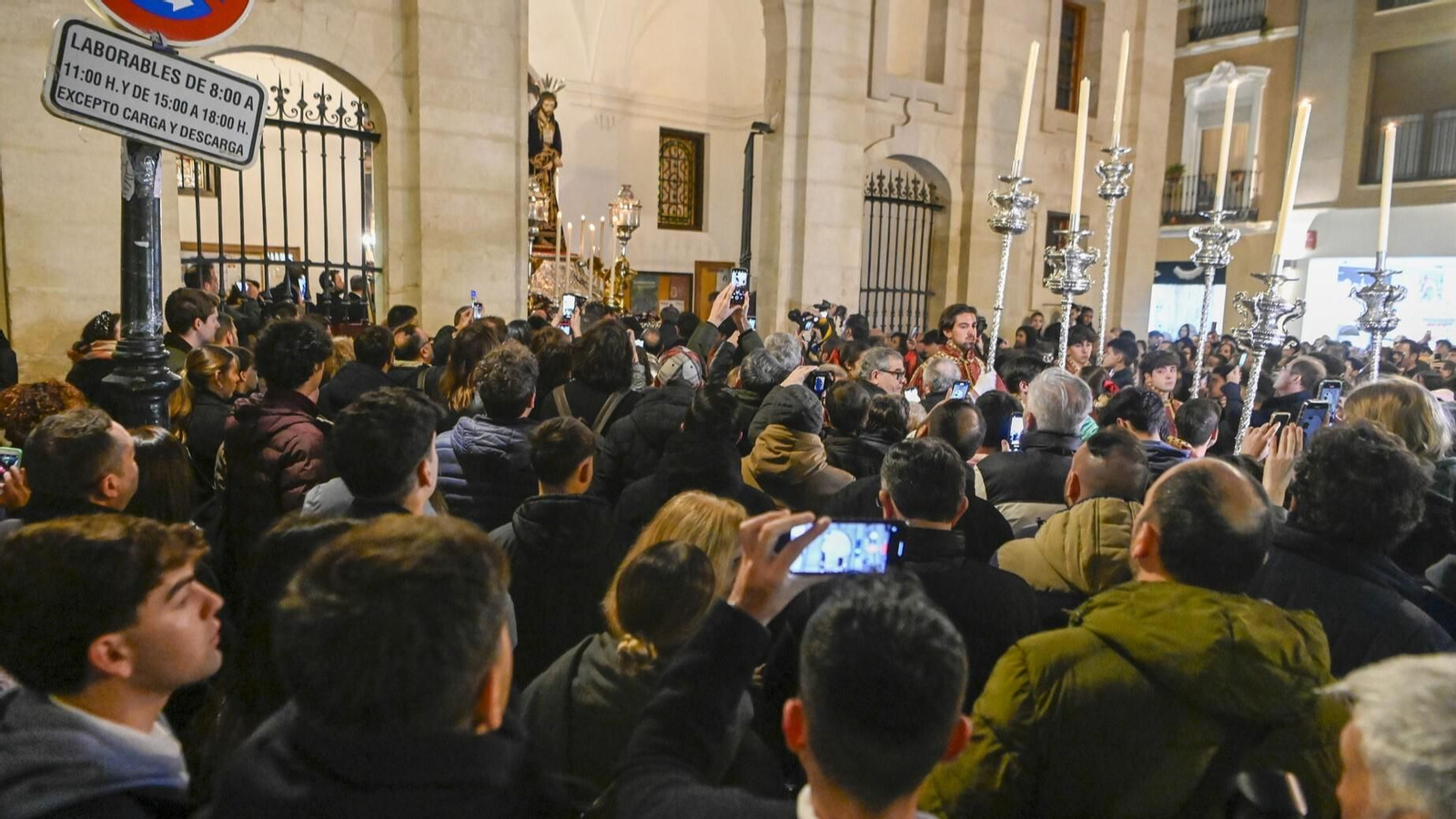 Fotogalería: Así vivió Granada el Vía Crucis Oficial de la Semana Santa 2025