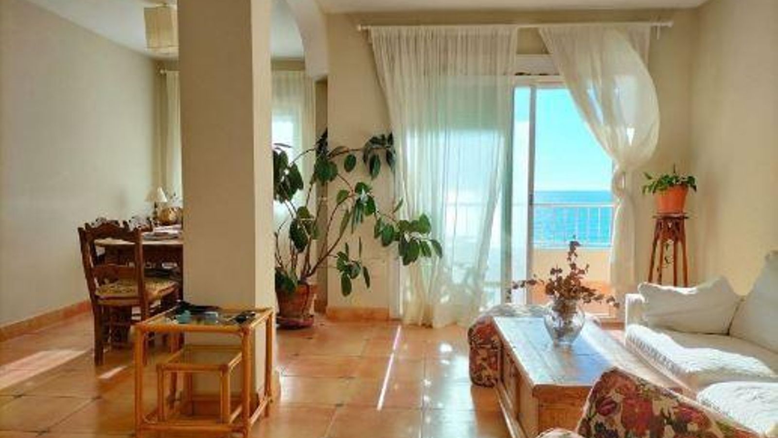 Piso con vistas al mar y a la playa Victoria