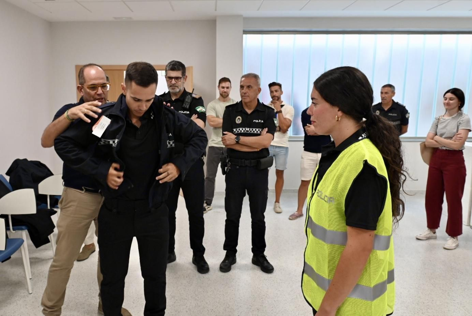 Proceso de tallaje de los nuevos agentes.