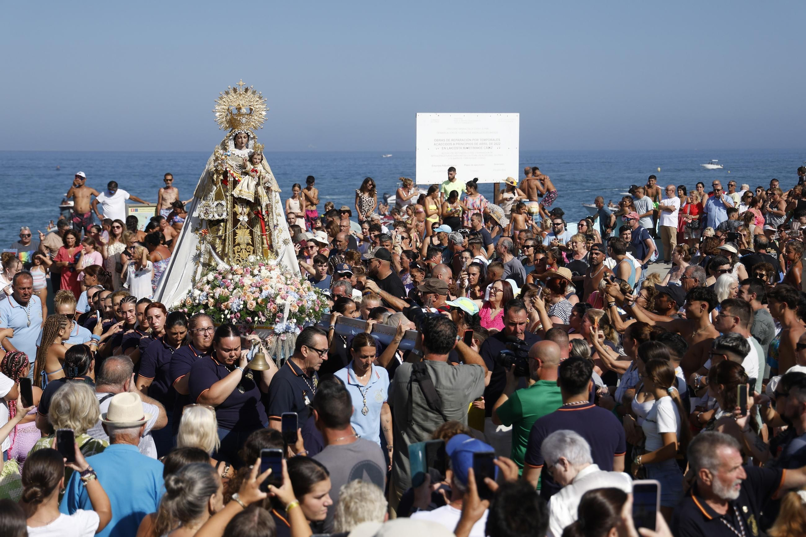 Fotos de la procesión de la Virgen del Carmen en La Línea