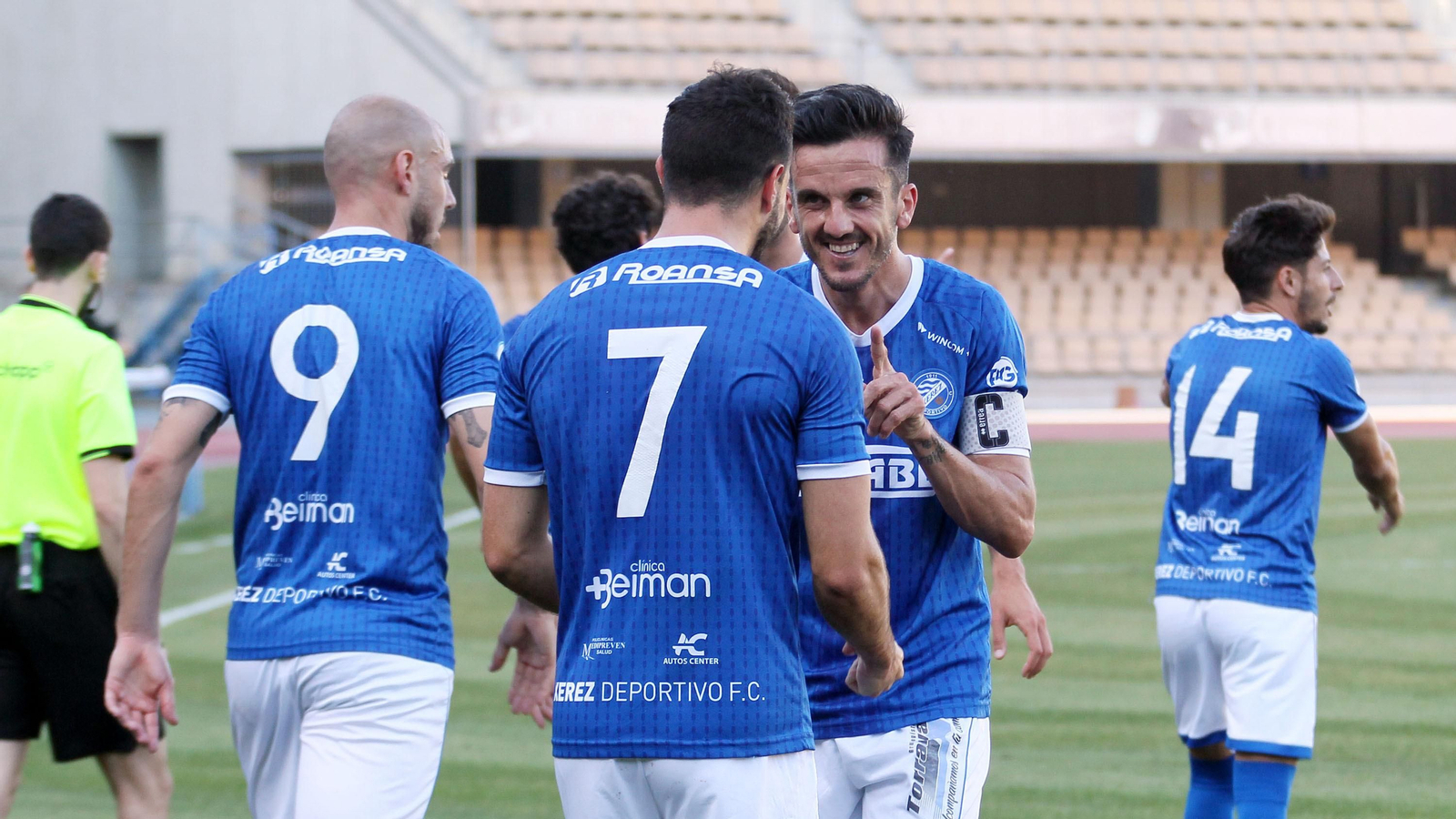 Imágenes del Xerez DFC contra Salerm Puente Genil en Chapín