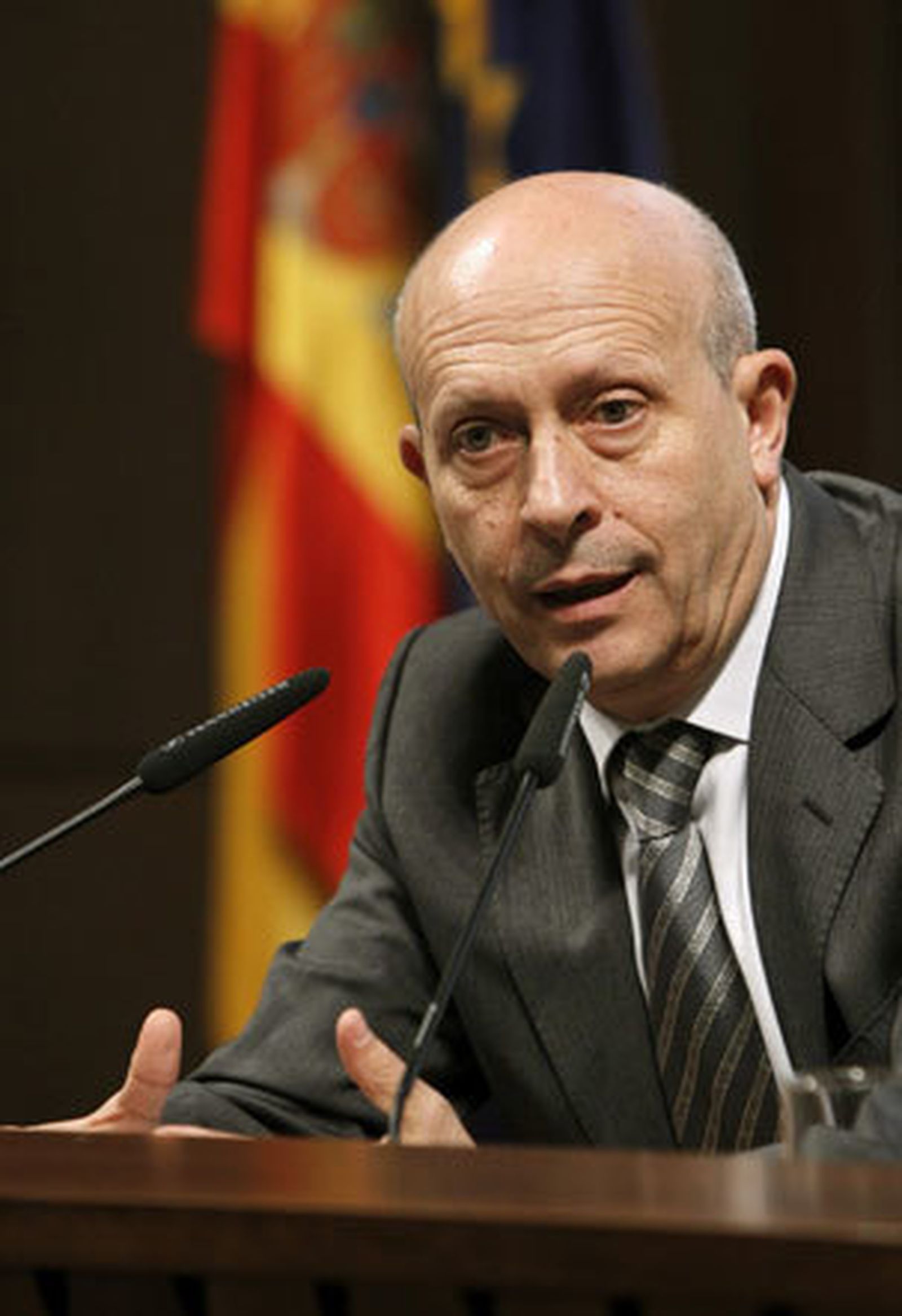 Diplomáticos ven un "premio" el nombramiento de Wert como embajador para la OCDE