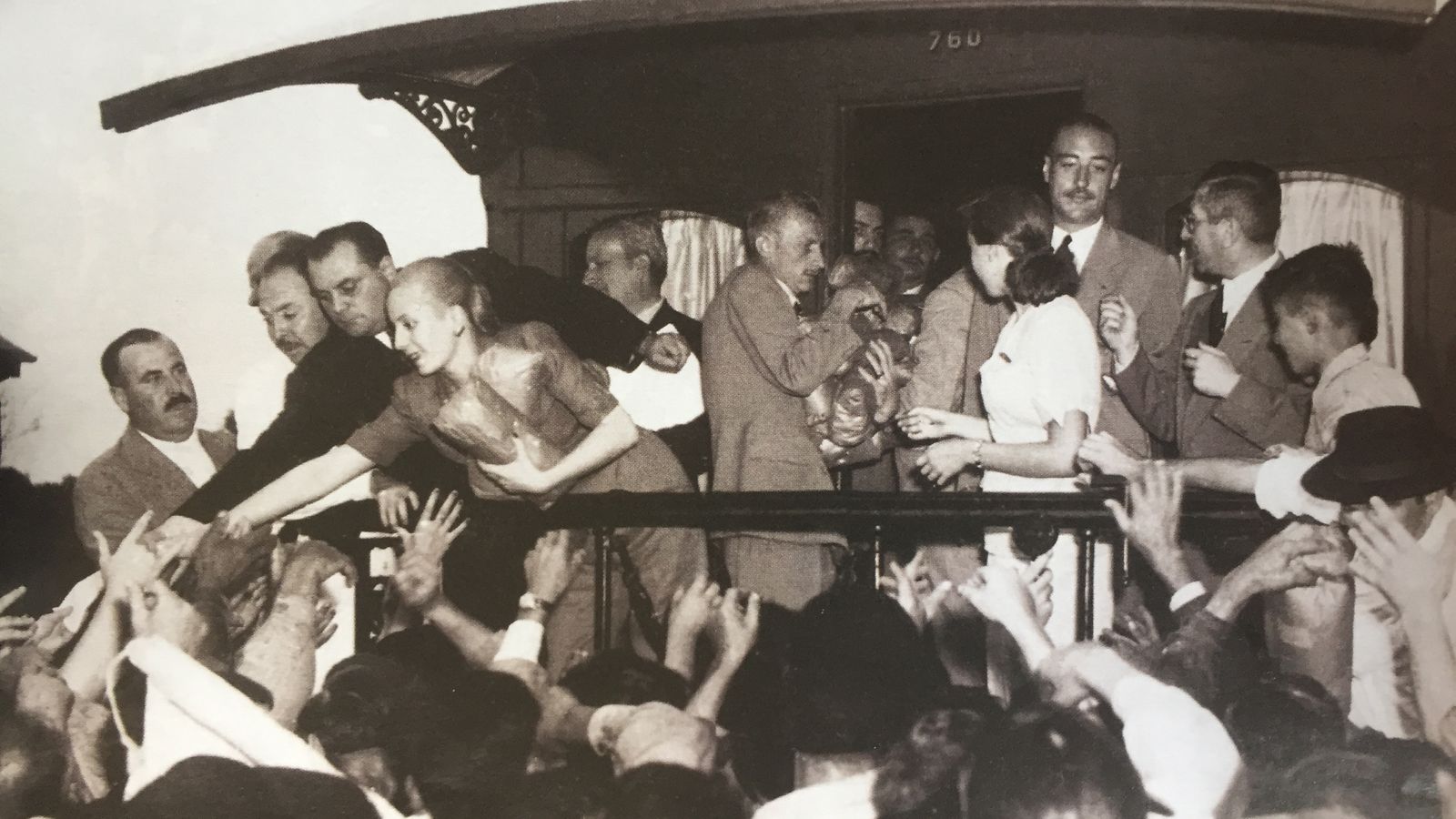 Eva Perón siempre estuvo cerca de las clases más desfavorecidas.