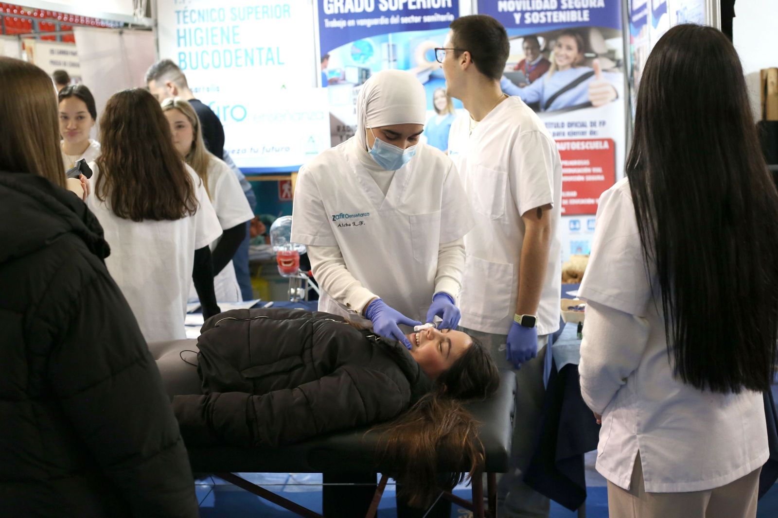 El Salón del Estudiante de Lucena, en imágenes