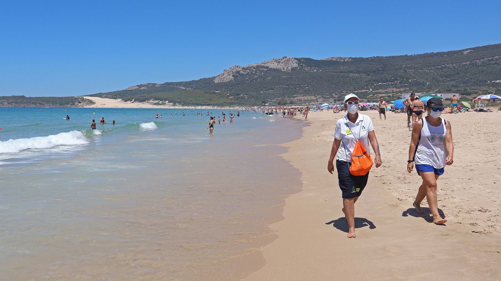 Restricciones de acceso a la playa de Bolonia