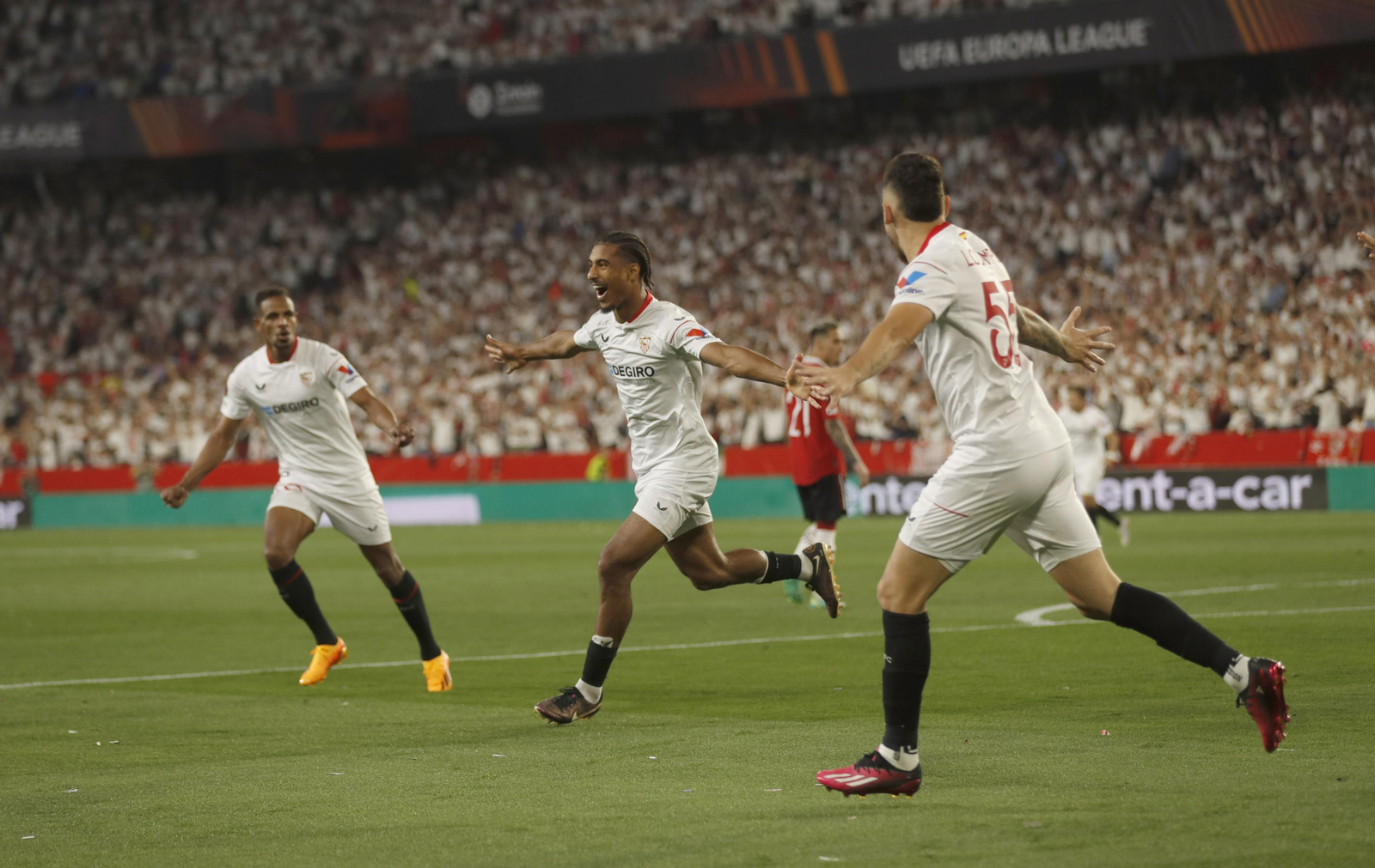 Las fotos del Sevilla-Manchester