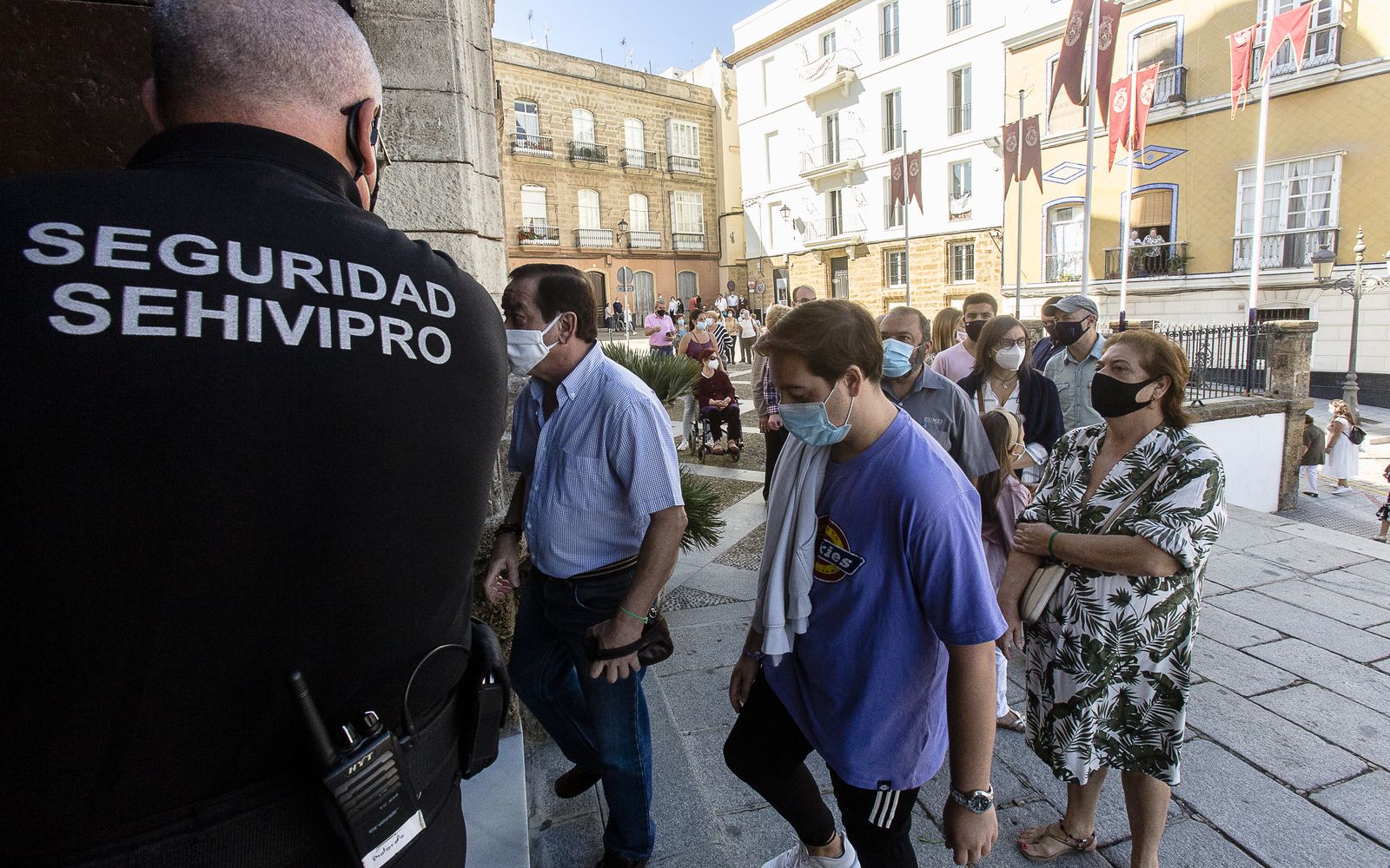 Imágenes de la celebración del día de la Virgen del Rosario en la iglesia de Santo Domingo