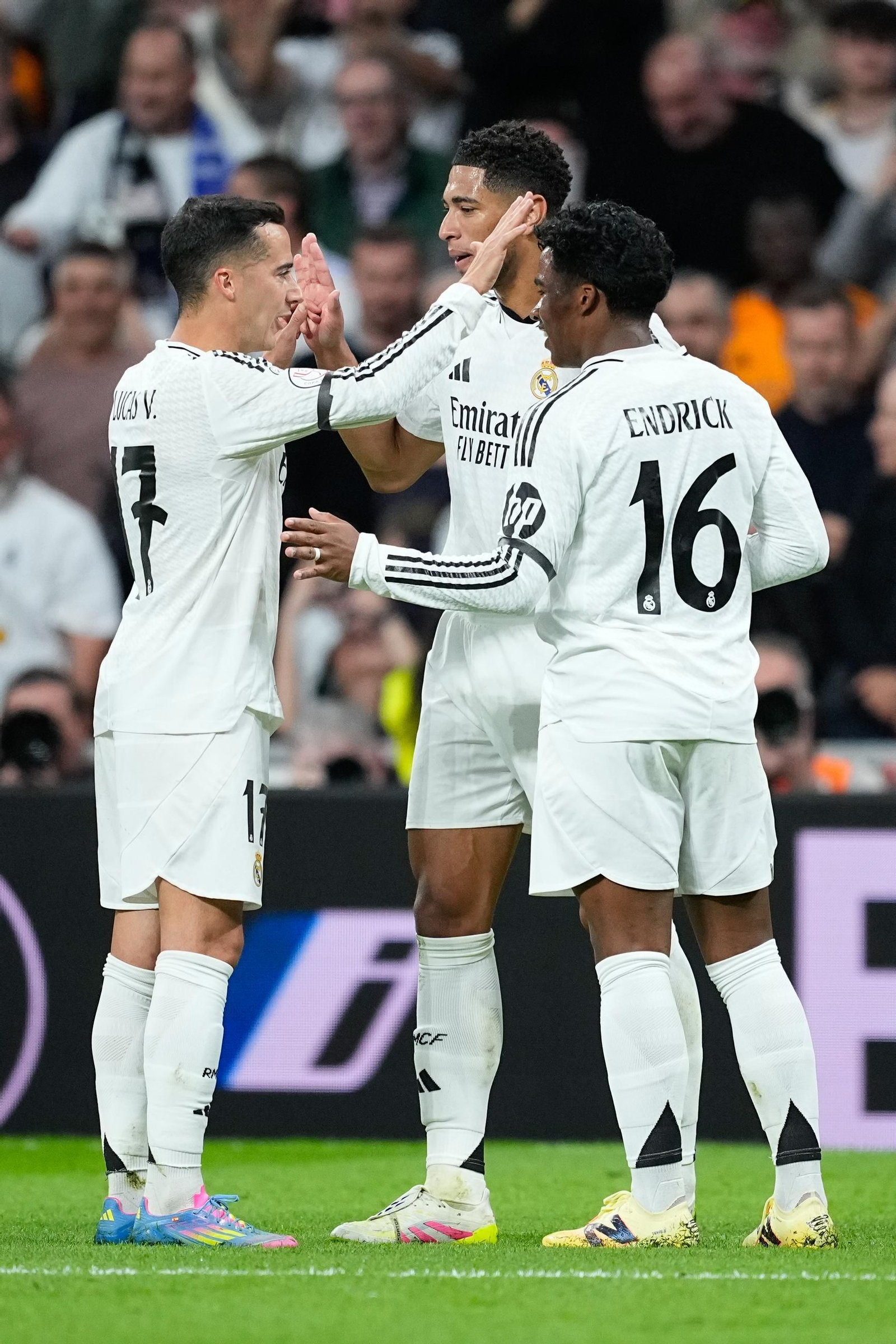 Las fotos del Real Madrid - Real Sociedad camino del Estadio de la Cartuja