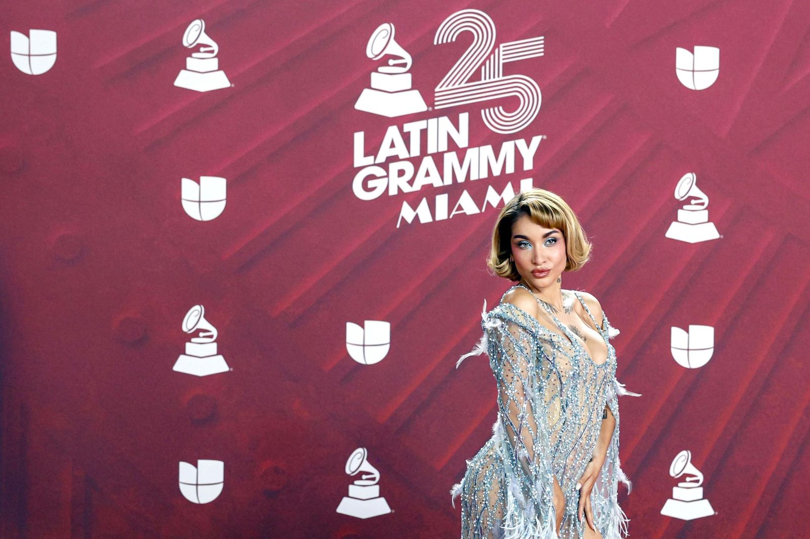 Todos los famosos, tendencias y curiosidades en la alfombra roja de la 25 edición de los Grammy Latinos