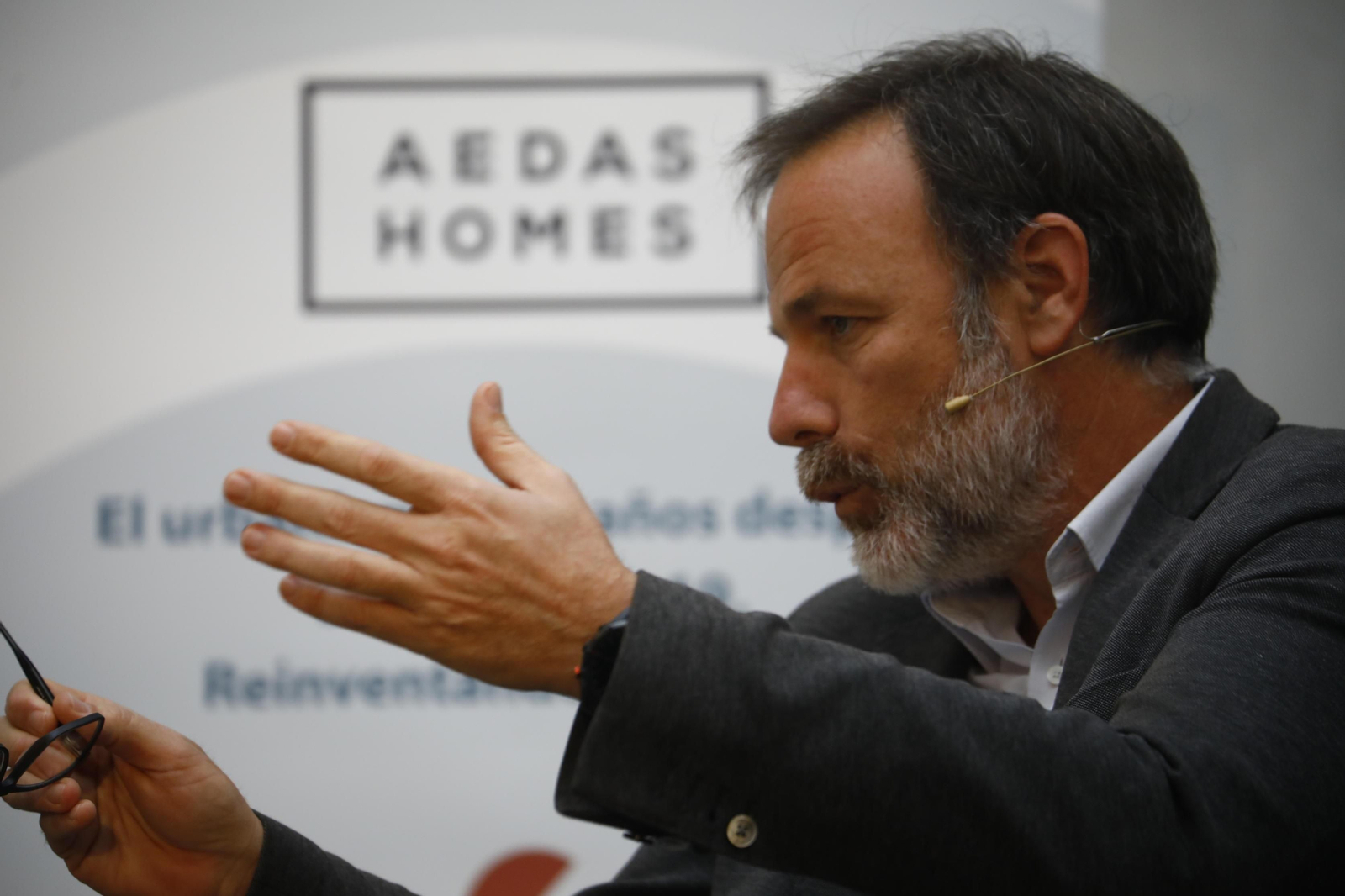 Fografías del desayuno coloquio de Grupo Joly: El urbanismo dos años después del covid